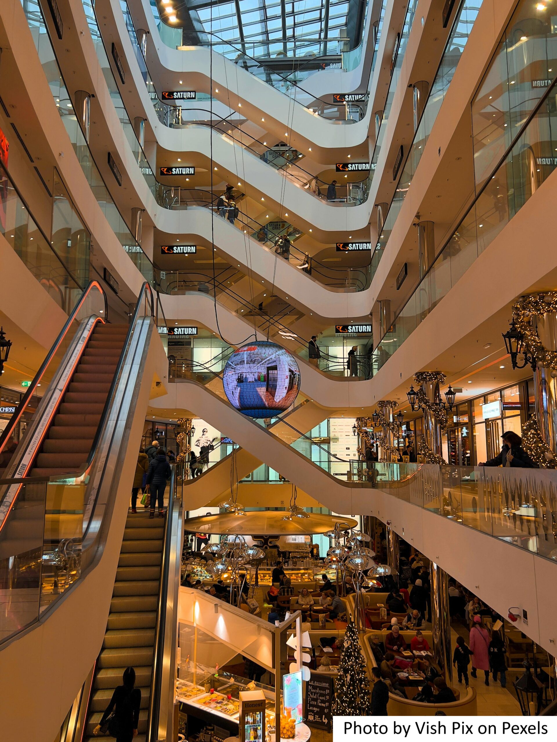 An image of a new mall showing retail technology scaling when opening up new stores. 